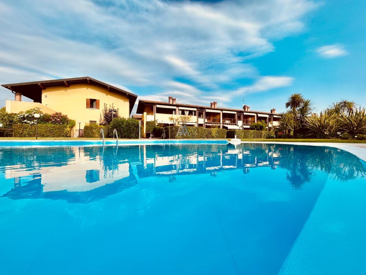 סירמיונה Artemide Apartment - A Soli 150M Dal Lago Di Garda מראה חיצוני תמונה