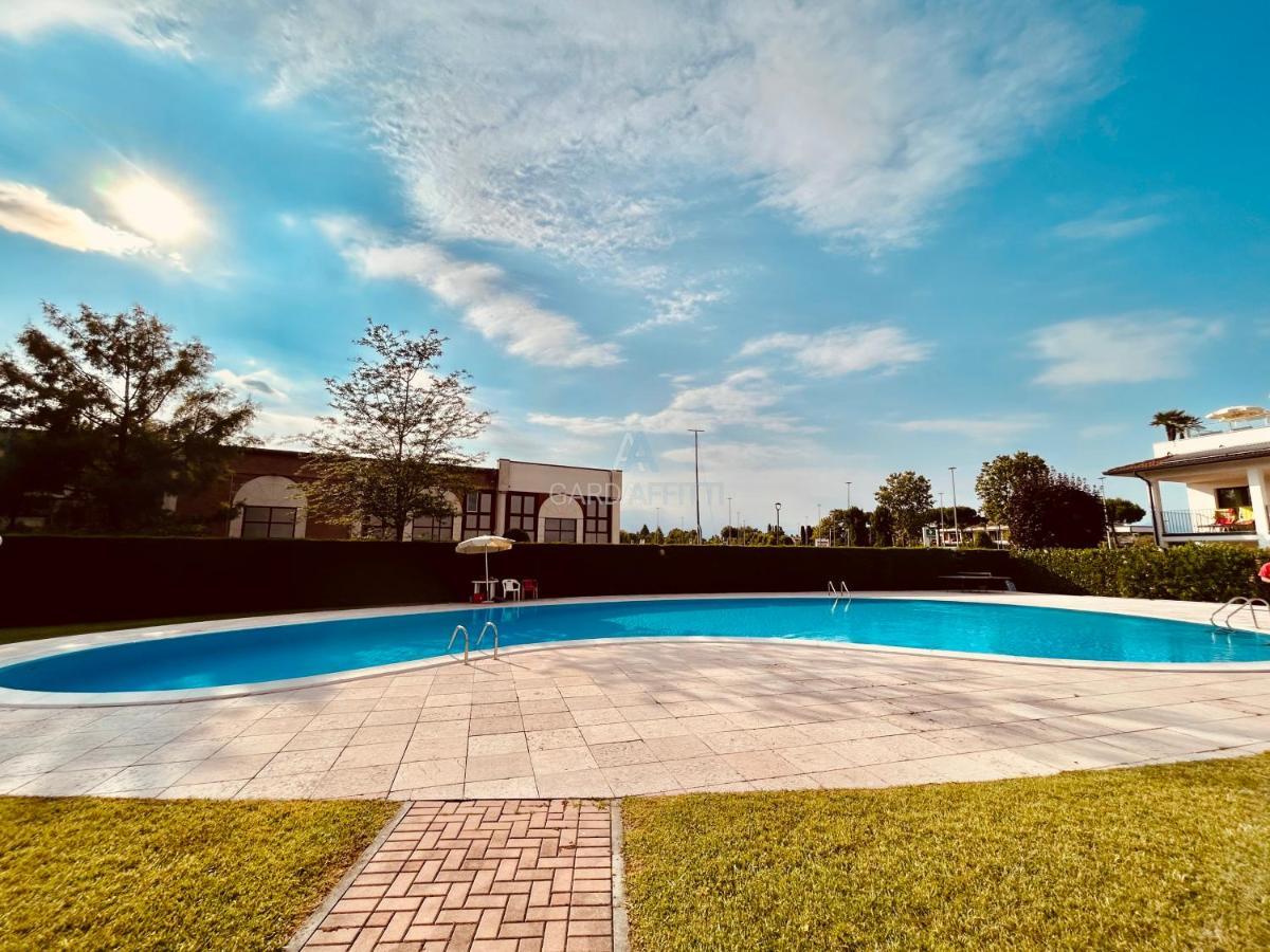 סירמיונה Artemide Apartment - A Soli 150M Dal Lago Di Garda מראה חיצוני תמונה