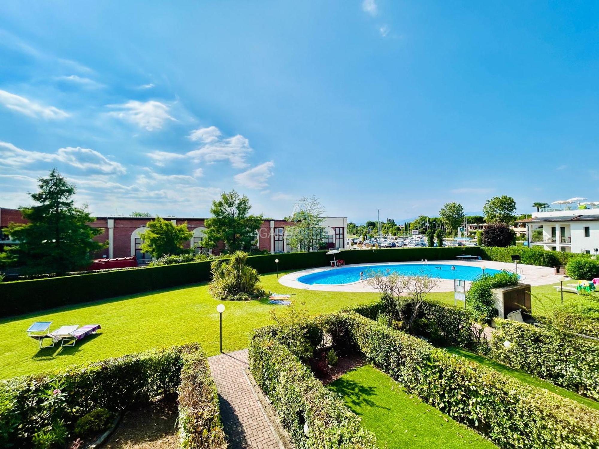 סירמיונה Artemide Apartment - A Soli 150M Dal Lago Di Garda מראה חיצוני תמונה