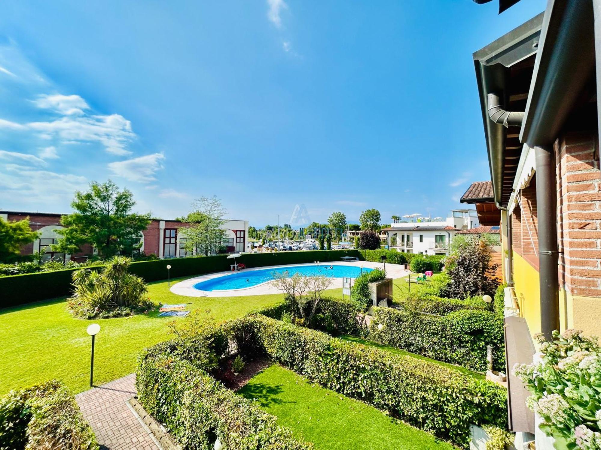 סירמיונה Artemide Apartment - A Soli 150M Dal Lago Di Garda מראה חיצוני תמונה