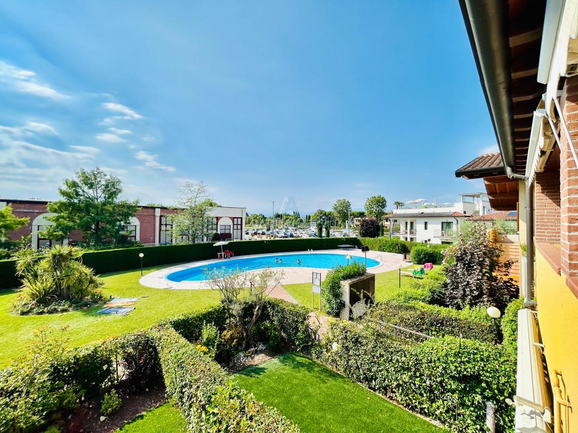 סירמיונה Artemide Apartment - A Soli 150M Dal Lago Di Garda מראה חיצוני תמונה