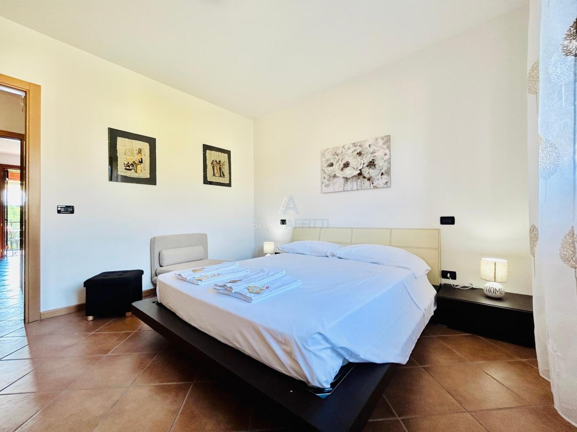 סירמיונה Artemide Apartment - A Soli 150M Dal Lago Di Garda מראה חיצוני תמונה