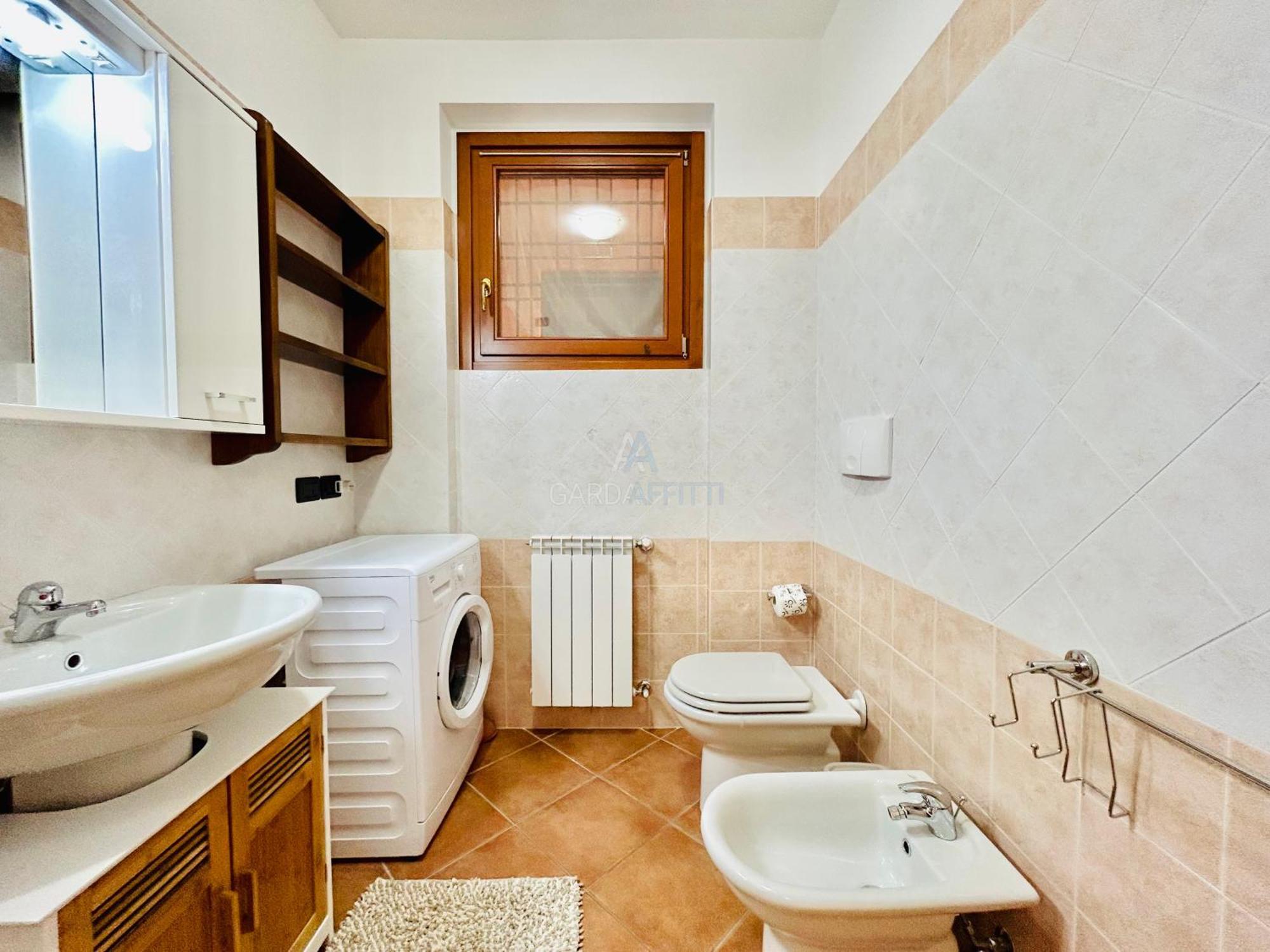 סירמיונה Artemide Apartment - A Soli 150M Dal Lago Di Garda מראה חיצוני תמונה